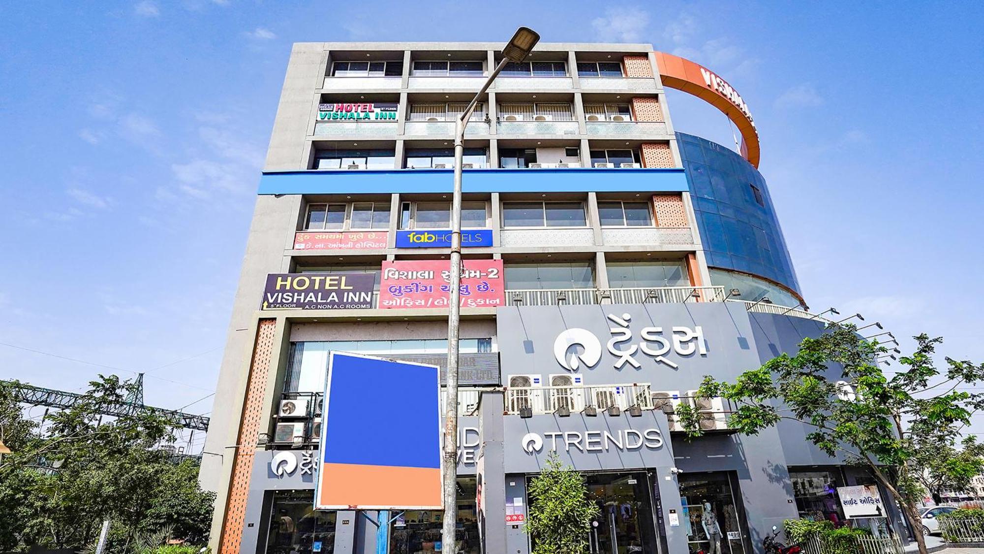 Fabhotel Vishala In Ахмедабад Экстерьер фото